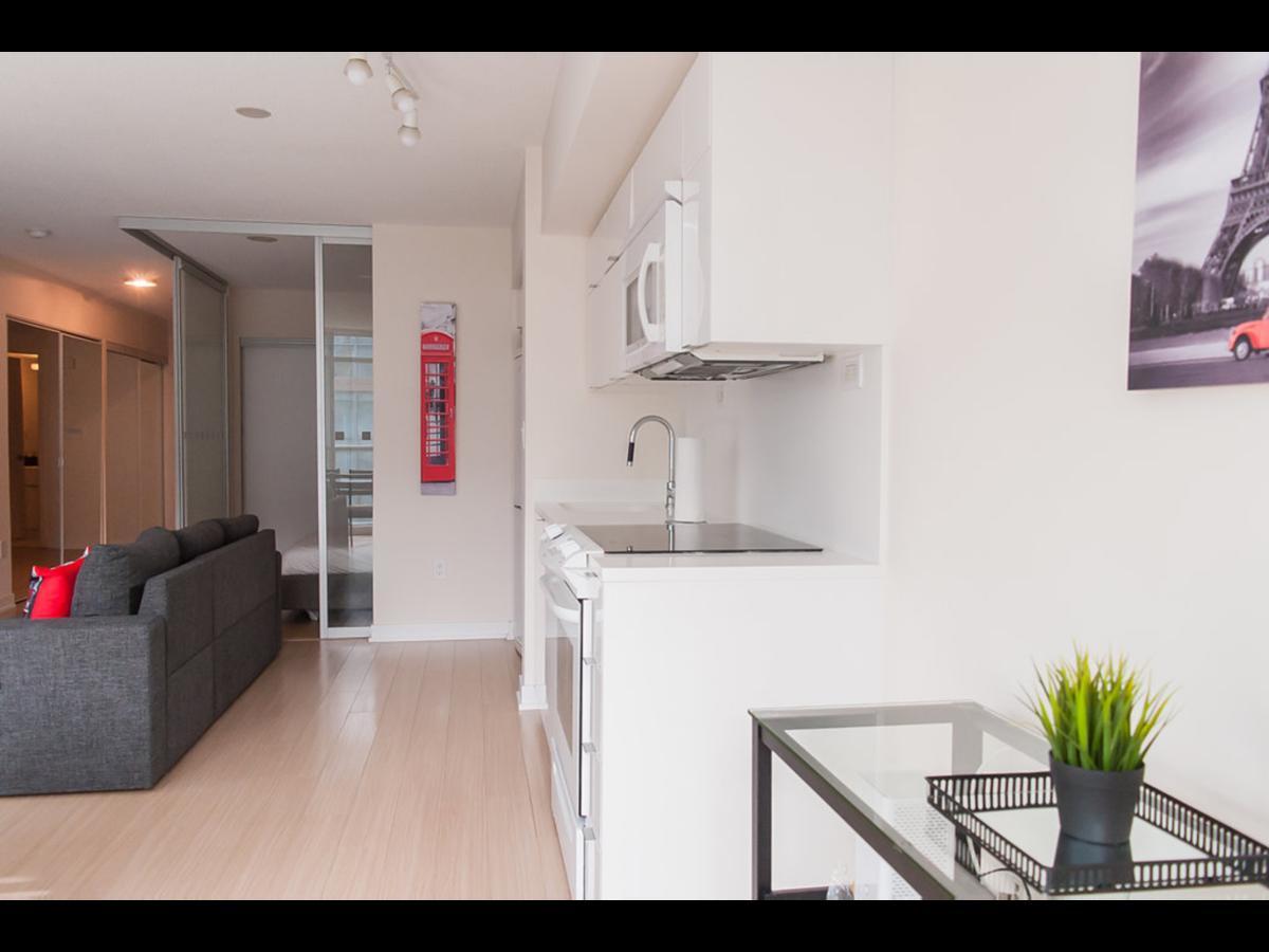 N2N Suites - Downtown Lake & City View Apartments Toronto Kültér fotó